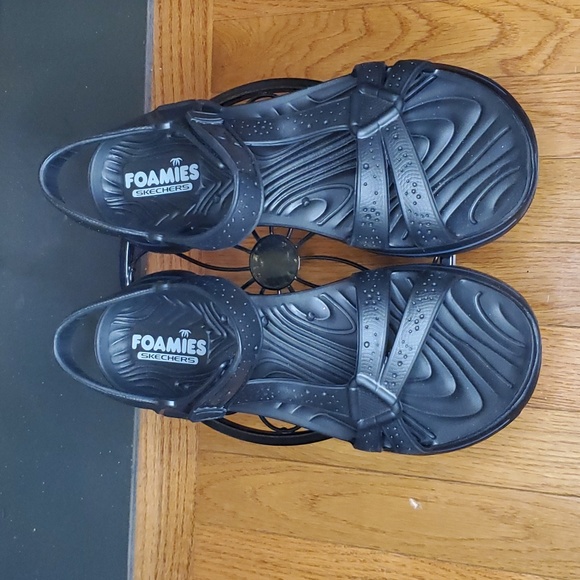 SKECHERS FOAMIES Sandals, Black, size 10, new, no box - Picture 1 of 4